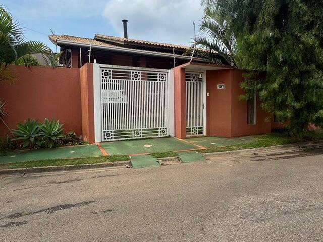 #243 - Casa para Venda em Bragança Paulista - SP
