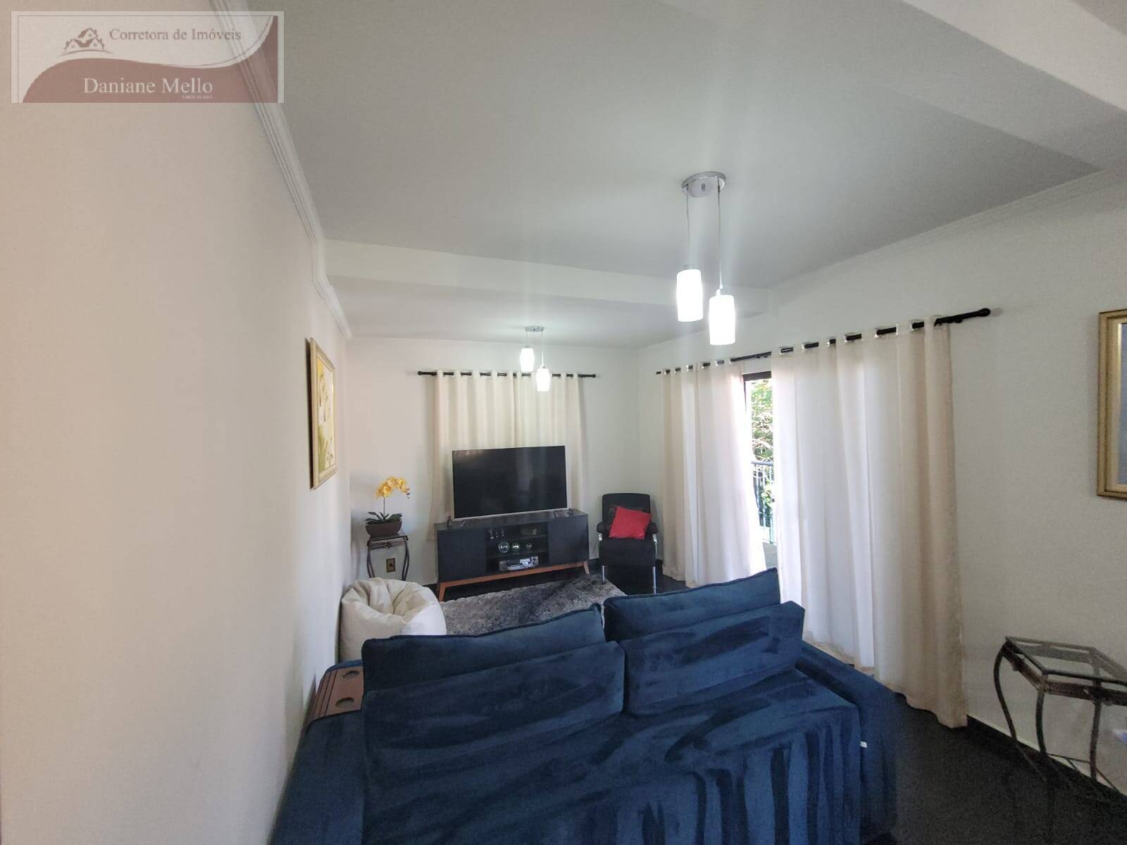 Casa à venda e aluguel com 3 quartos, 311m² - Foto 8