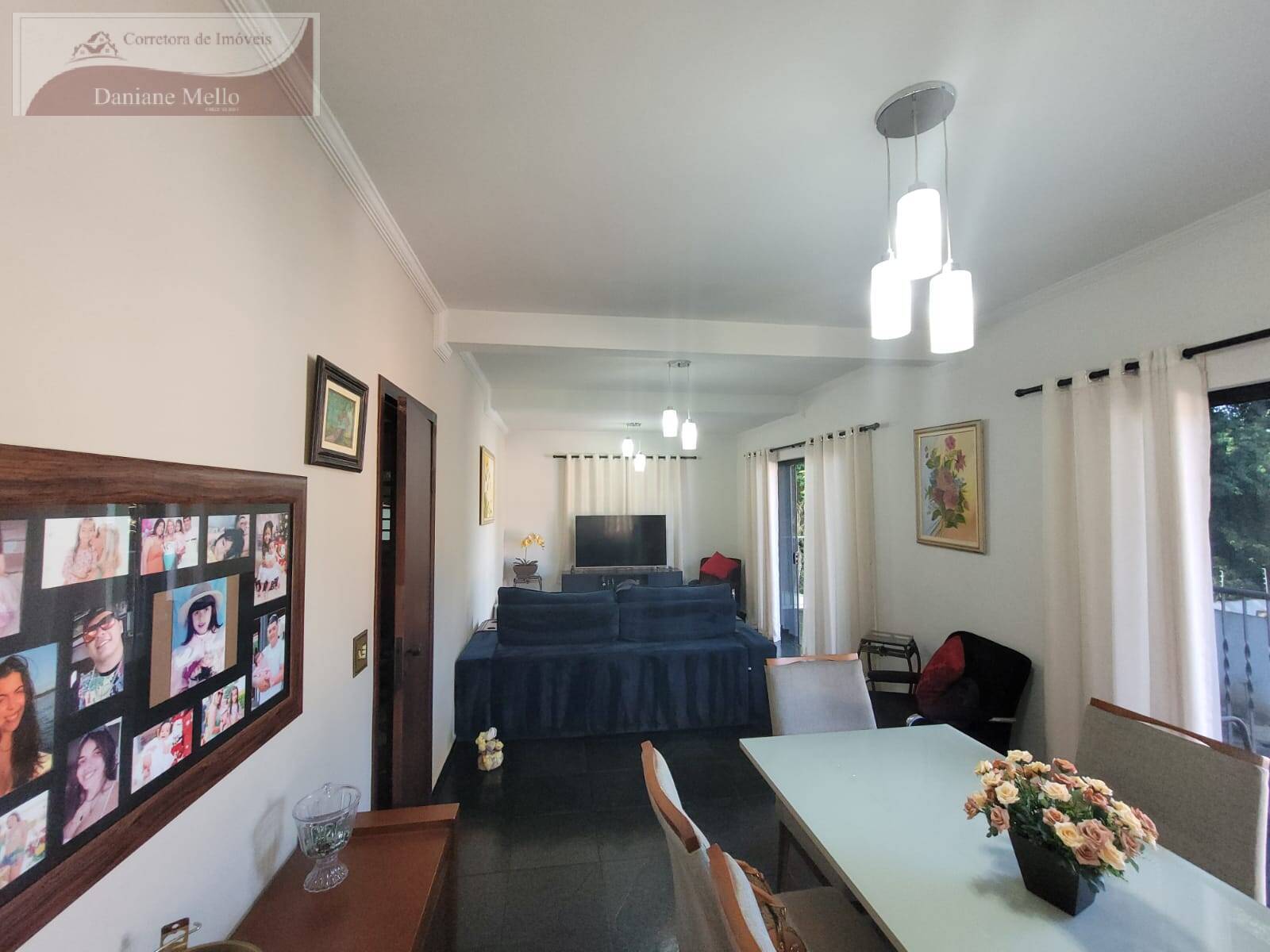 Casa à venda e aluguel com 3 quartos, 311m² - Foto 9