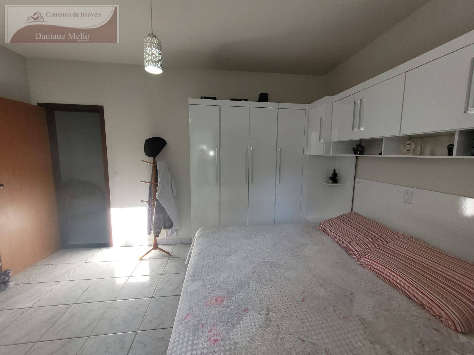 Casa à venda e aluguel com 3 quartos, 311m² - Foto 19
