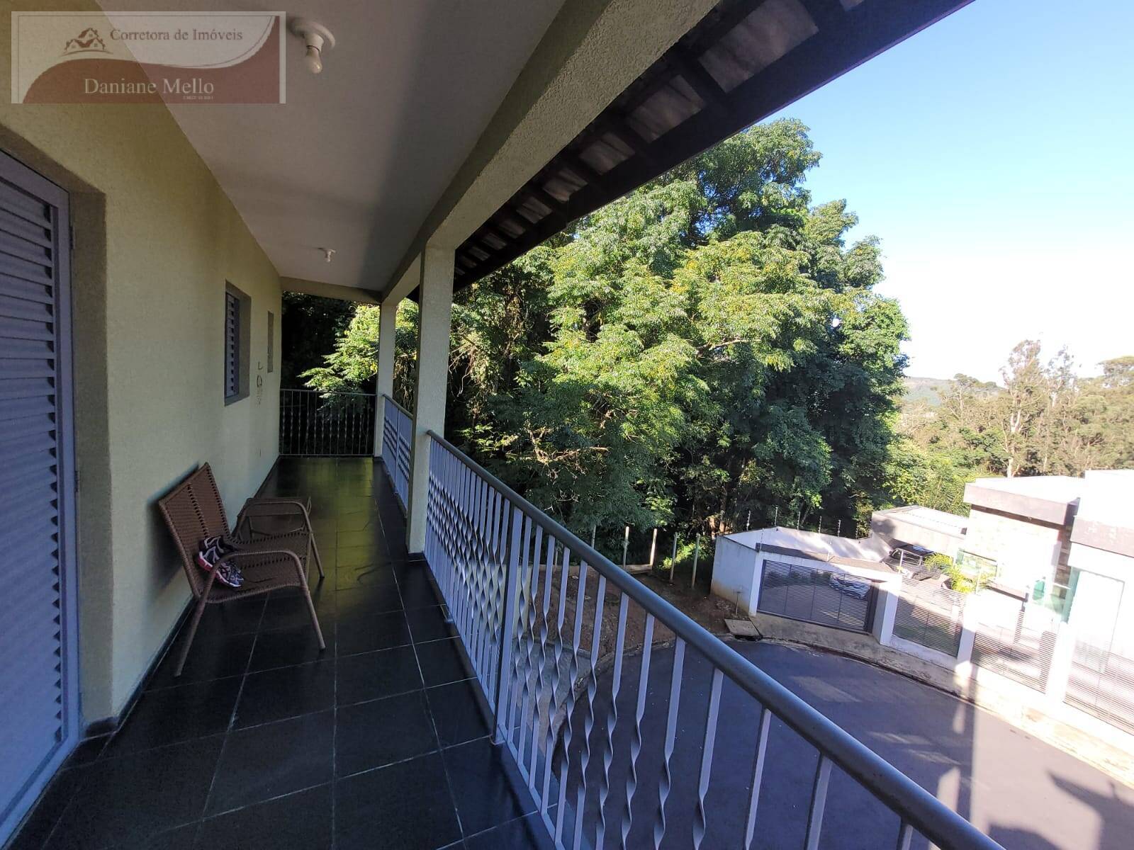 Casa à venda e aluguel com 3 quartos, 311m² - Foto 3