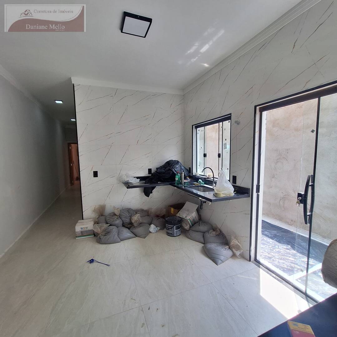 Casa, 2 quartos, 70 m² - Foto 1