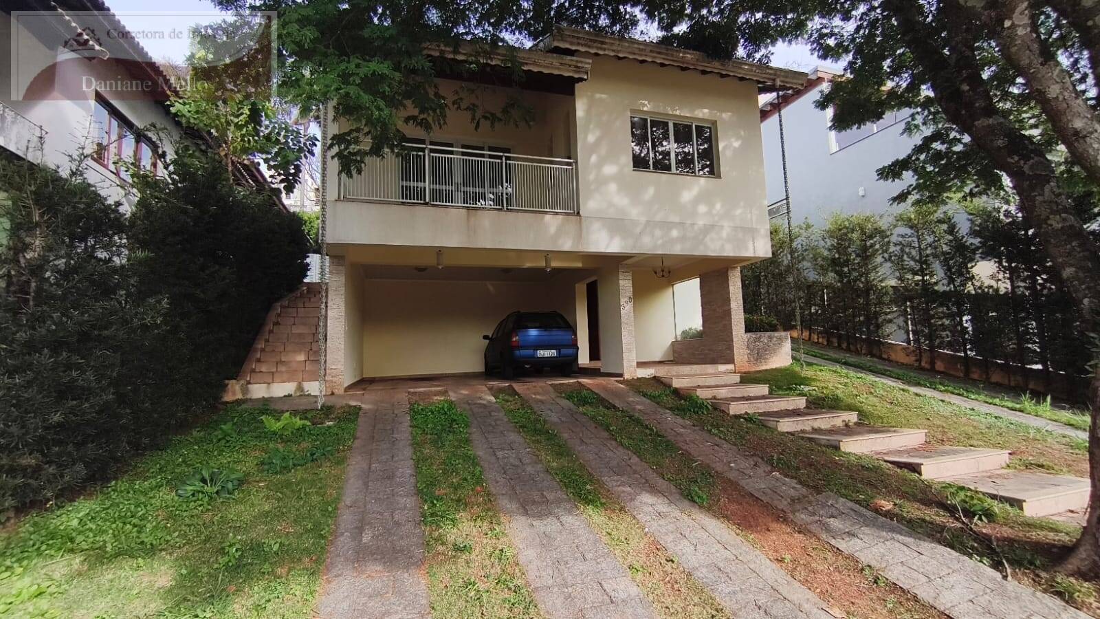 Casa de Condomínio à venda com 3 quartos, 223m² - Foto 1