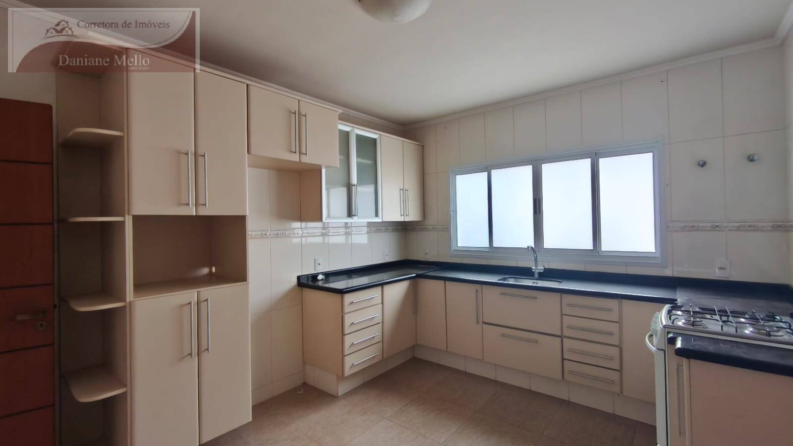 Casa de Condomínio à venda com 3 quartos, 223m² - Foto 14