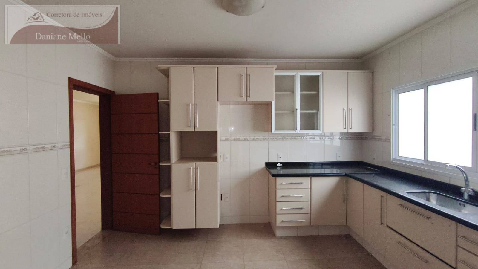Casa de Condomínio à venda com 3 quartos, 223m² - Foto 15