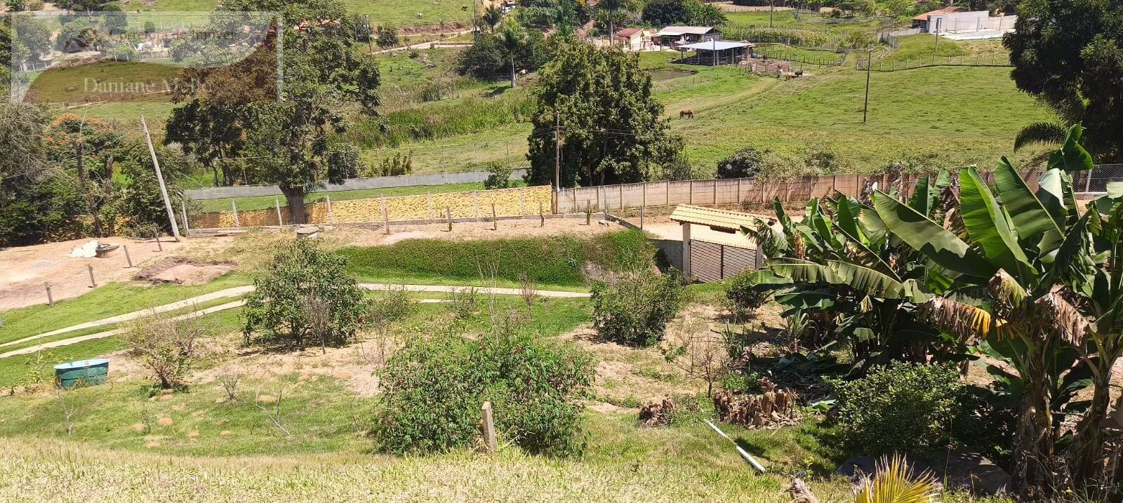 Chácara à venda com 3 quartos, 260m² - Foto 18